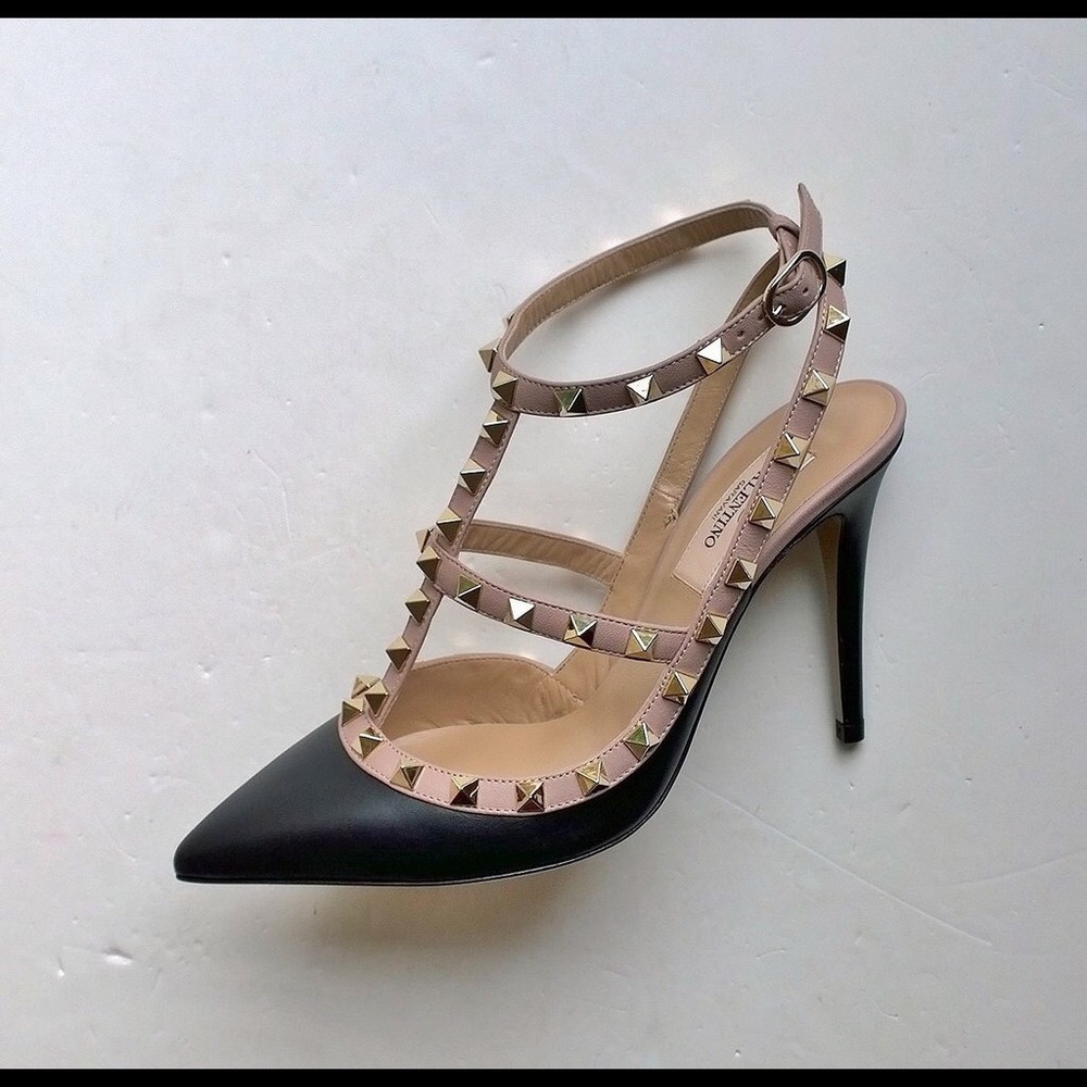 Valentino Garavani Rockstud caged pump
